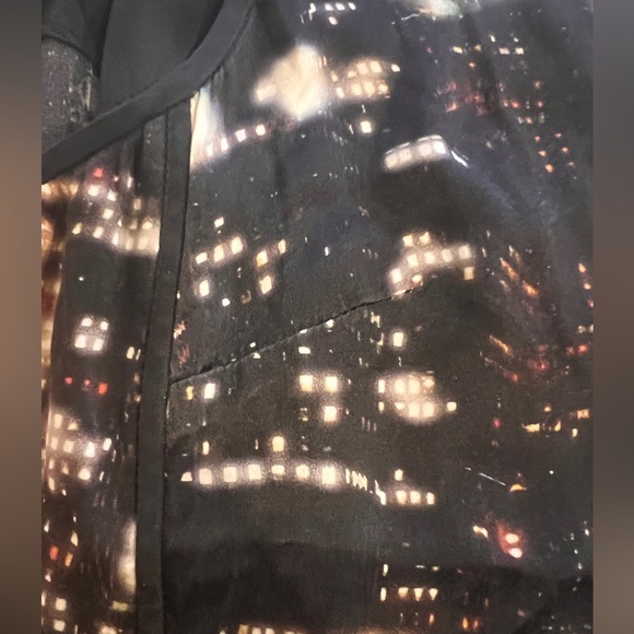 Silk Sleeveless Lafayette148 New York blouse - Picture 8 of 8